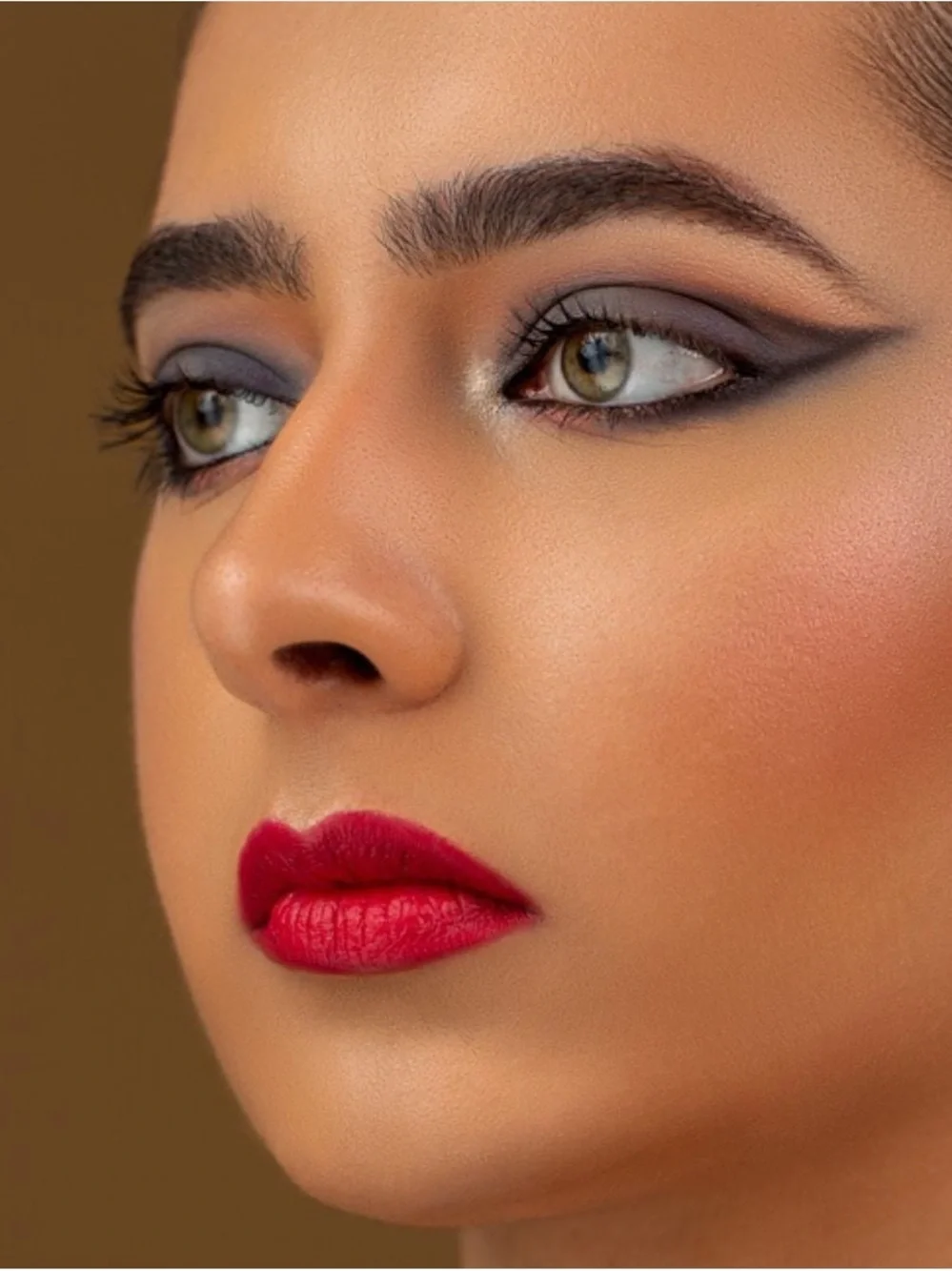 BOSSY Power Wiman Essentials Eyeshadow Pette- Style Meets Substance